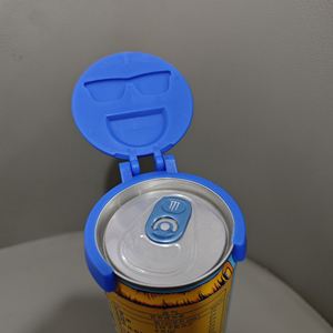 Abrelatas 2 en 1 y Tapas Antipolvo para Latas, Tapas Reutilizables Universales para Bebidas, para Refrescos, Cerveza y Bebidas Enlatadas - Product Image 1