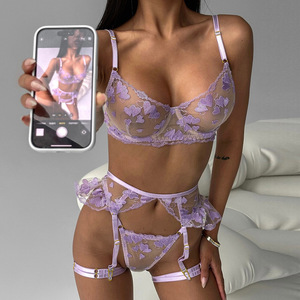 Nuevo Conjunto de Lencería Sexy de Lujo con Bordado de Corazón, Encaje Transparente y Decoración Hueca Transparente - Product Image 2