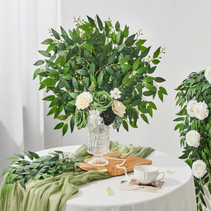 Tiges de Ruscus artificielles italiennes, feuillage vert, feuilles artificielles, plantes en soie pour décorations d'arche de mariage, bouquets et centres de table - Product Image 5