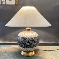 Lampe de table en céramique classique chinoise Design d'art créatif grande lumière en porcelaine hôtel Villa chambre à coucher lampe en tissu décorative pour la maison