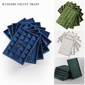 <span class=keywords><strong>Lisi</strong></span> - Juego de bandejas de exhibición de joyas de terciopelo para collares, anillos, pulseras, pendientes y colgantes, en azul profundo, verde esmeralda y verde salvia - Product Image 1