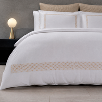 Parure de lit brodée motif losanges champagne, housse de couette blanche, taies d'oreiller, linge de lit d'hôtel avec bordure diamantée