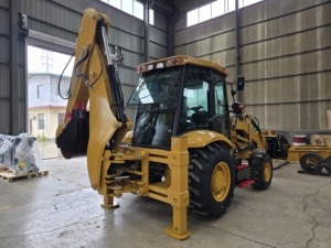 Offre Spéciale utilisé CAT Tractopelle 420F 430F importé du Japon haute qualité Foundation Machinery Core Engine Motor Stock Shanghai - Product Image 6