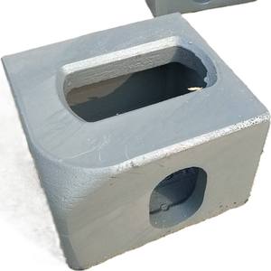 Raccords d'angle pour conteneurs, moulure d'angle inférieur droit - Product Image 1