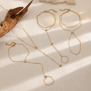 Conjunto de Cadena de Dedo con Flores de Acero Inoxidable e Incrustaciones de Circonio para Conjuntos de Joyería de Fiesta - Product Image 1