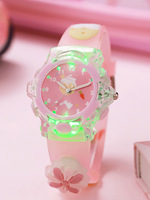 Nouveau produit le plus vendu : Ensemble cadeau montre et toupie lapin pour enfants – Souvenirs d'anniversaire, cadeaux d'anniversaire pour filles