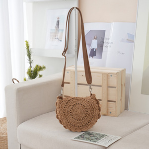 Exklusive High-End Crossbody-Tasche im französischen Stil aus Stroh mit Polyesterbezug, handgewebt, weiß, halbrund, mit ausgehöhltem <span class=keywords><strong>Design</strong></span>, frisch für den Sommer - Product Image 3