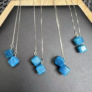 Pendientes colgantes de moda Earline cuadrados de cristal Natural al por mayor Color gris fósforo azul - Product Image 3