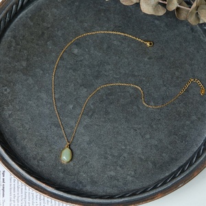 Collar de Cadena de Acero Inoxidable con Forma Irregular, Chapado en Oro, con Colgante de Piedra Natural, Joyería para Mujer - Product Image 2