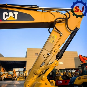 รถขุด CAT 330D2L สภาพใหม่ 95% สำหรับงานก่อสร้าง - Product Image 4