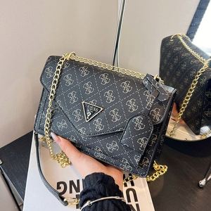 Sac à main Crescent tendance 2025, sac à bandoulière à fleurs anciennes, sac sous le bras pour femmes - Product Image 6