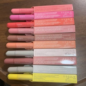 Nuovi Colori Rossetto Tinta Labbra Custodie per Telefono in Silicone Imitazione con Impugnatura per Telefono, Custodia Stampata a Caldo, Balsamo Labbra Peptidico - Product Image 3