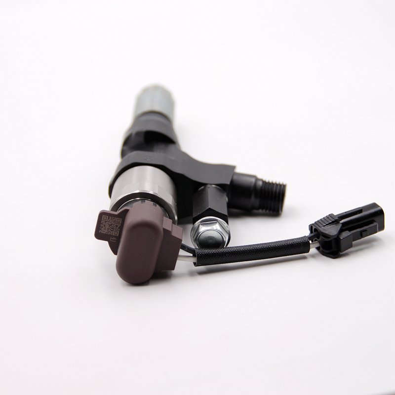 high quality fuel injector 295050-0260 SH01-13-H50 injector for Mazda CX-5 J53C injector nozzle 295050-0260 SH01-13-H50