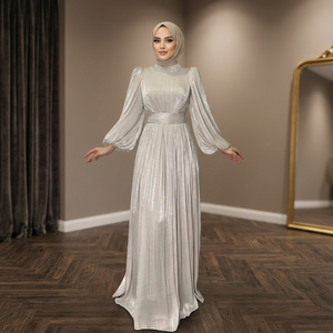 Robe de bal vintage élégante en satin, coupe trapèze, manches classiques, silhouette droite, motif cristal, style fête, écologique, haute qualité - Product Image 3