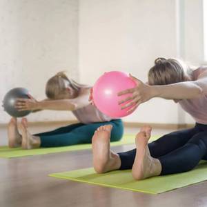 Pelota de Pilates Mini Core de 25 cm, Color Blanco Lechoso, para Ejercicios de Gimnasio, Equilibrio, Fitness y Yoga - Product Image 2