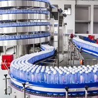 Ligne de remplissage et d'embouteillage d'eau potable entièrement automatique 3 en 1 pour petites bouteilles de 330 ml, 500 ml, 2000 bph, 5000 bph