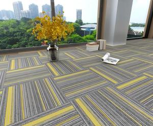 Loseta de Alfombra de PP de 50*50CM con Revestimiento de PVC Antideslizante y Ecológica para Uso Doméstico - Product Image 1