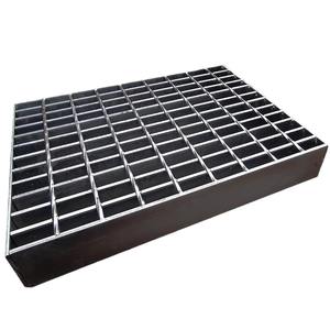 Grilles en acier de couverture de Drain de tranchée de tempête de grille en acier de trottoir résistant extérieur à charge élevée pour <span class=keywords><strong>le</strong></span> <span class=keywords><strong>pont</strong></span> - Product Image 1