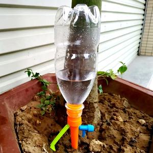 <span class=keywords><strong>Goutteur</strong></span> de <span class=keywords><strong>bouteille</strong></span> de dispositif de goutte à goutte d'auto-arrosage en <span class=keywords><strong>plastique</strong></span> réglable pour système d'auto-irrigation par goutte à goutte - Product Image 6