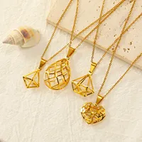Collier pendentif élégant en acier inoxydable pour femme, avec grille creuse en forme de goutte d'eau et perle intérieure, idéal pour le quotidien