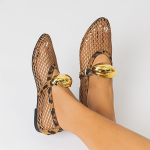 Scarpe Singole Europee e Americane del Sud-Est Asiatico e Russe, <span class=keywords><strong>Calzature</strong></span> <span class=keywords><strong>da</strong></span> <span class=keywords><strong>Donna</strong></span> Traspiranti in Rete, Taglie Grandi - Product Image 2