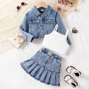 Abbigliamento per Bambine 4-7 Anni: Set con <span class=keywords><strong>Giacca</strong></span> a Maniche Lunghe, Canotta e Gonna in Jeans - Product Image 4
