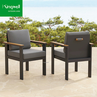 Ensemble de chaises de table à manger d'extérieur en aluminium au design moderne Coussin imperméable Parapluie Léger Polyvalent pour l'entrée dans les jardins des hôtels