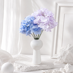 Bouquet multicolore de 5 têtes d'hortensias artificiels en soie pour aménagement extérieur, studio photo, décoration de mariage et allée de banquet - Product Image 6