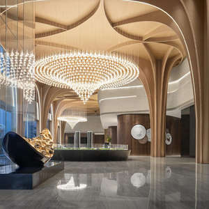 Candelabros de hotel personalizados no estándar Salón de bodas Villa Trompeta en forma de acrílico Lámpara colgante - Product Image 2