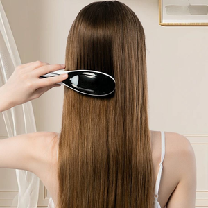 Pettine Massaggiante Multifunzionale con Spray Nano, Terapia Luce Rossa e Blu, Massaggiatore Elettrico Antistatico per la Cura della Crescita dei Capelli - Product Image 3