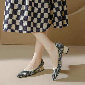 Produzione moda moda moda <span class=keywords><strong>tacco</strong></span> alto pump a punta in maglia traspirante 4cm <span class=keywords><strong>tacco</strong></span> <span class=keywords><strong>medio</strong></span> tacchi spessi donna abito da lavoro scarpe Casual - Product Image 6