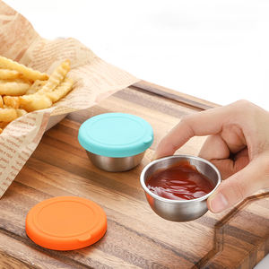 Venta al por mayor S019 Mini recipientes de acero inoxidable con tapa para salsa, aderezos, ensaladas y tomate - Product Image 6