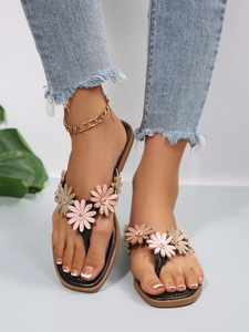 Ladies Casual <b>Beach</b> Flip Flops Daisy Flower Decor Flat <b>Thong</b> Sandals Summer Outdoor Walking Slippers - Product Image 1