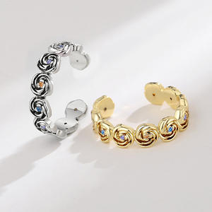 Anelli Eternity con Fiori in Argento 925 Placcato Oro 18K con Zirconi Incastonati, Unisex per Uso Quotidiano - Product Image 6