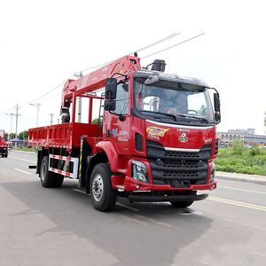 Grúa Montada en Camión Liuzhou Chenglong M3 Equipada con Grúa de Brazo Recto Sany de 12 Toneladas, con Función de Autodescarga - Product Image 2