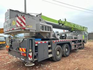 בשימוש רשמי zoomlion qy70u נייד עגורן 55t/70ton ציוד בנייה <span class=keywords><strong>80</strong></span> טון מנוע נושא תיבת הילוכים מכירה - Product Image 6