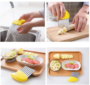 <span class=keywords><strong>Cortador</strong></span> <span class=keywords><strong>de</strong></span> Verduras Multiusos Profesional <span class=keywords><strong>de</strong></span> Acero Inoxidable 430 <span class=keywords><strong>de</strong></span> Grado Alimenticio, Hoja Afilada Resistente al Óxido, Mango Ergonómico - Product Image 4