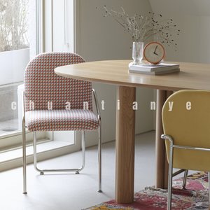 Sedia da Pranzo in Stile Nordico Trendy, Design Moderno di Lusso Leggero, Schienale in Pelle, Telaio in <span class=keywords><strong>Legno</strong></span> Massello, Gambe in Metallo, per Piccoli Appartamenti - Product Image 2