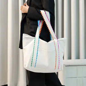 Bolsa de Lona Grande y Elegante con Rayas Monograma, Personalizada, con Ribete Ric Rac, Estilo Arcoíris, para Viaje - Product Image 5