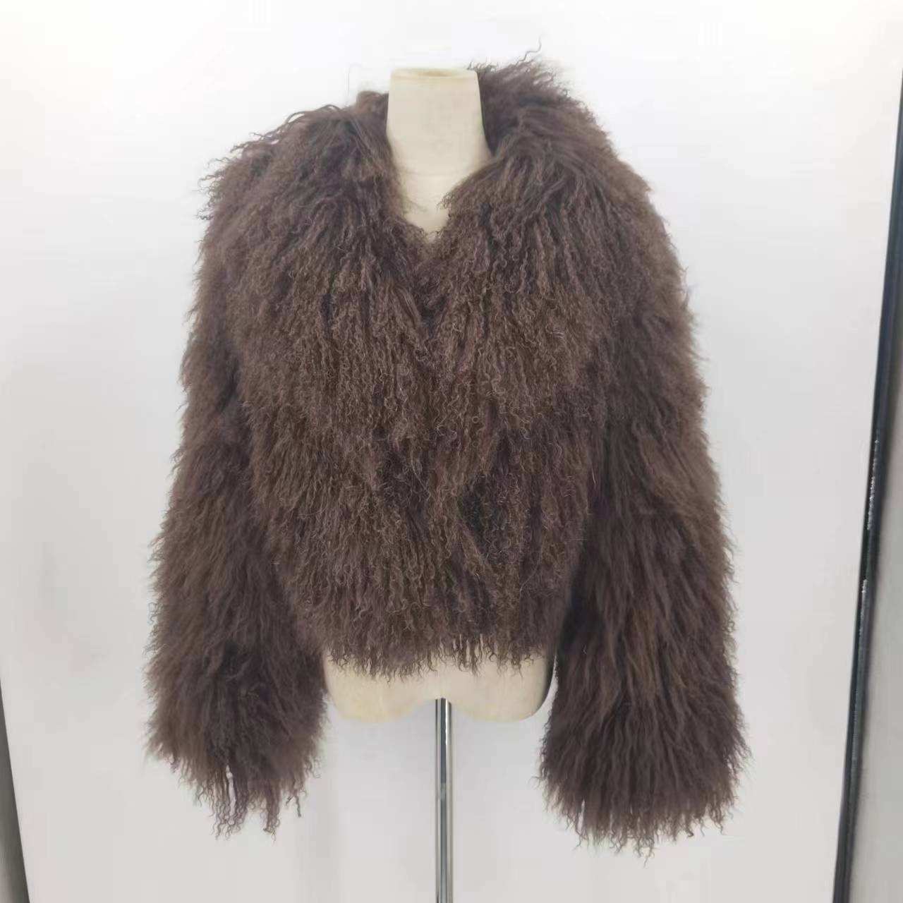 สีน้ำตาล