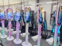 Machine Photobooth Portable à Écran Tactile 15,6 Pouces avec Anneau Lumineux et Caméra Compatible Impression Instantanée pour Fêtes, Mariages et Événements