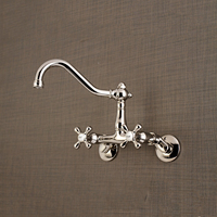 Robinets de lavabo de salle de bain muraux antiques Mélangeur d'eau en laiton Robinet d'évier de salle de bain Robinet chaud et froid