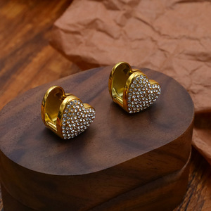 Heart Shaped <b>Cuff</b> <b>Earrings</b> Gold Micro Insert Crystal <b>Ear</b> <b>Cuffs</b> For Women Party Fashion Jewelry Titanium Steel Design - Product Image 1