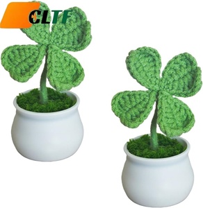 Trèfle à quatre feuilles au crochet, plante en pot, fleur artificielle pour la décoration de la maison, cadeau de remise de diplôme, cadeaux de Noël - Product Image 1