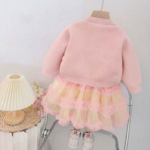 Costume pour filles 2025 Nouveau <span class=keywords><strong>pull</strong></span> cardigan décontracté pour enfants en tissu uni respirant à manches longues Robe de printemps et d'automne pour <span class=keywords><strong>bébé</strong></span> <span class=keywords><strong>fille</strong></span> Douce - Product Image 5
