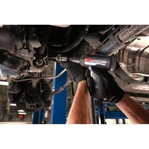 Martillo Neumático Ingersoll Rand de 2 5/8 Pulgadas de Carrera con Empuñadura Tipo Pistola y 5 Cinceles para Demolición Pesada y Trabajos en Metal - Product Image 2