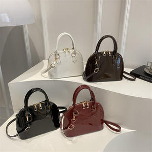 Nuevo Bolso de Mano de Alta Calidad, Elegante y Versátil, Estilo Europeo y Americano, Bolso de Hombro/Bandolera Moderno y a la Moda. - Product Image 1