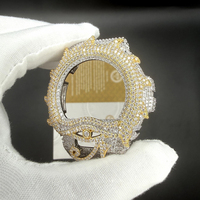 Bijoux Hip Hop de Luxe : Accessoire de Modification pour Lunette et Boîtier de Montre DW6900, Motif Œil, Moissanite VVS D, Effet Givré, Compatible Testeur de Diamant