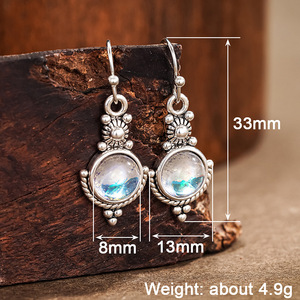 Orecchini Pendenti Stile Bohémien con Pietra di Luna per Donne, Gioielli Vintage alla Moda - Product Image 2