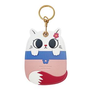 Llavero de estilo lindo con diseño de gato en relieve de cuero PU, creativo y adorable, para tarjetas de estudiante, tarjetas de autobús y etiquetas de equipaje de viaje aéreo - Product Image 1